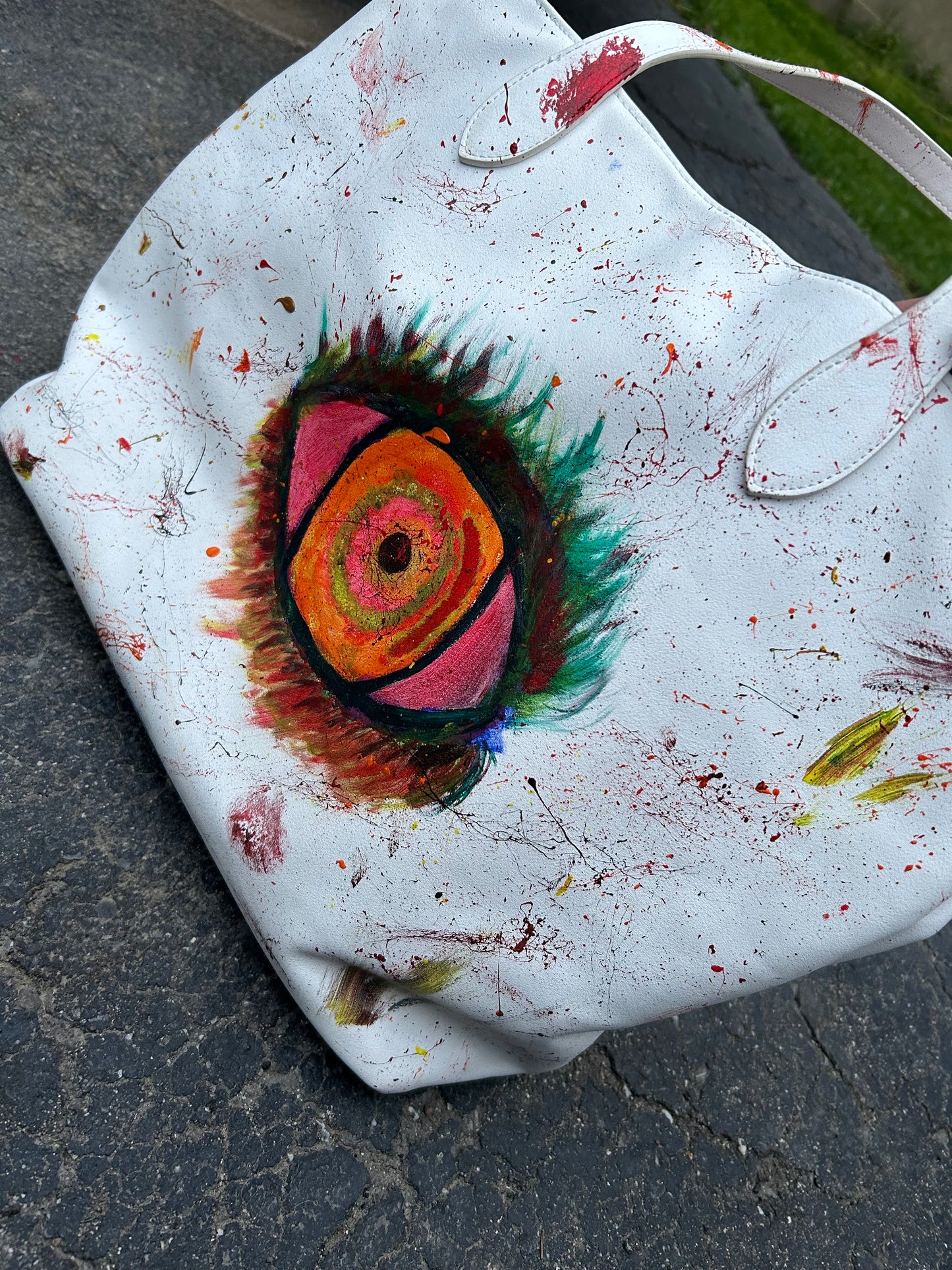 “EYE TO EYE” LEATHER SIDE PURSE